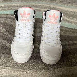 Hard Court Hi J